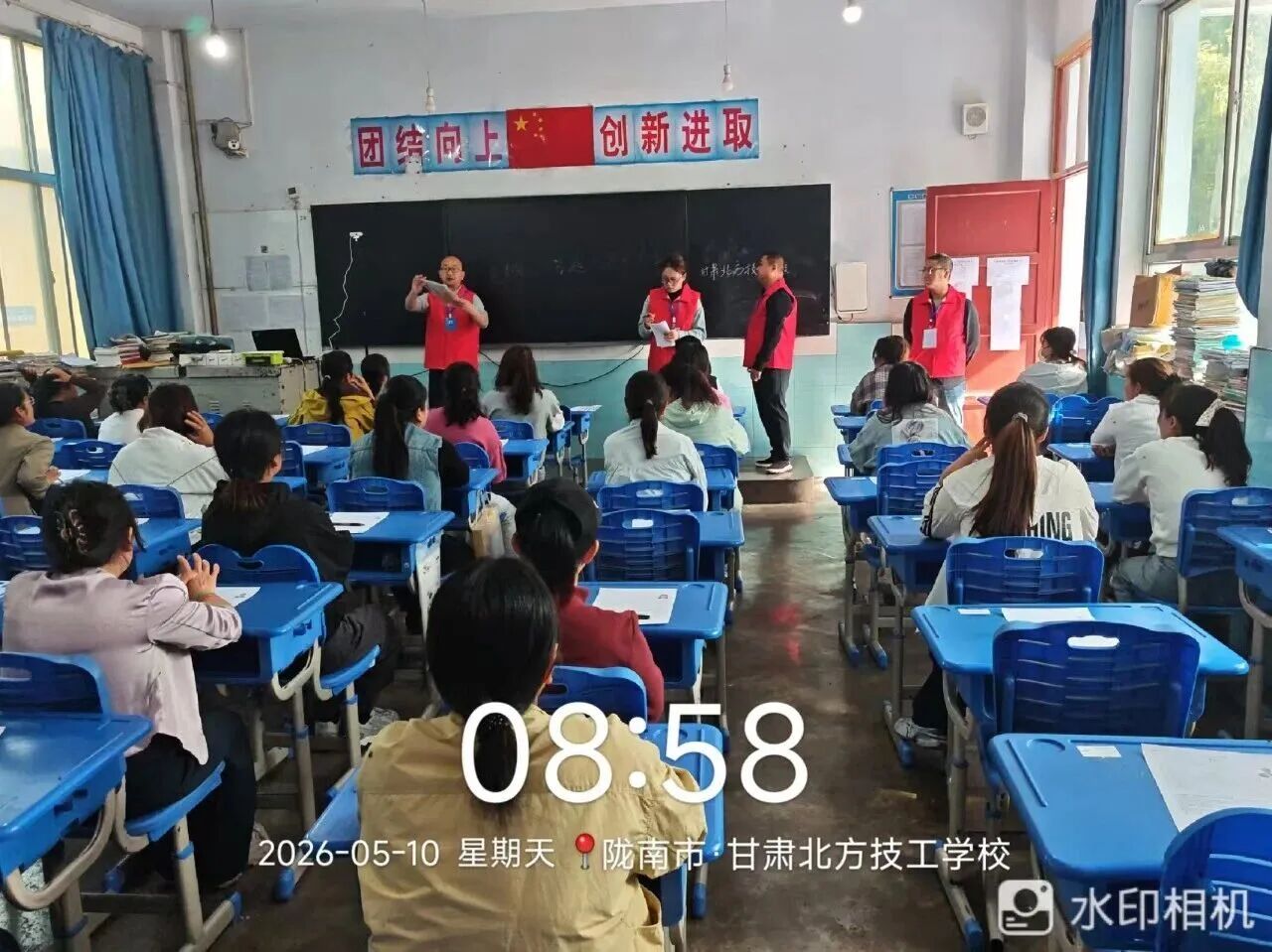 3 3